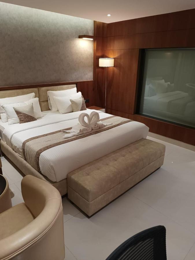 Royal Plaza Suites By Rak Rooms, Mangaluru エクステリア 写真