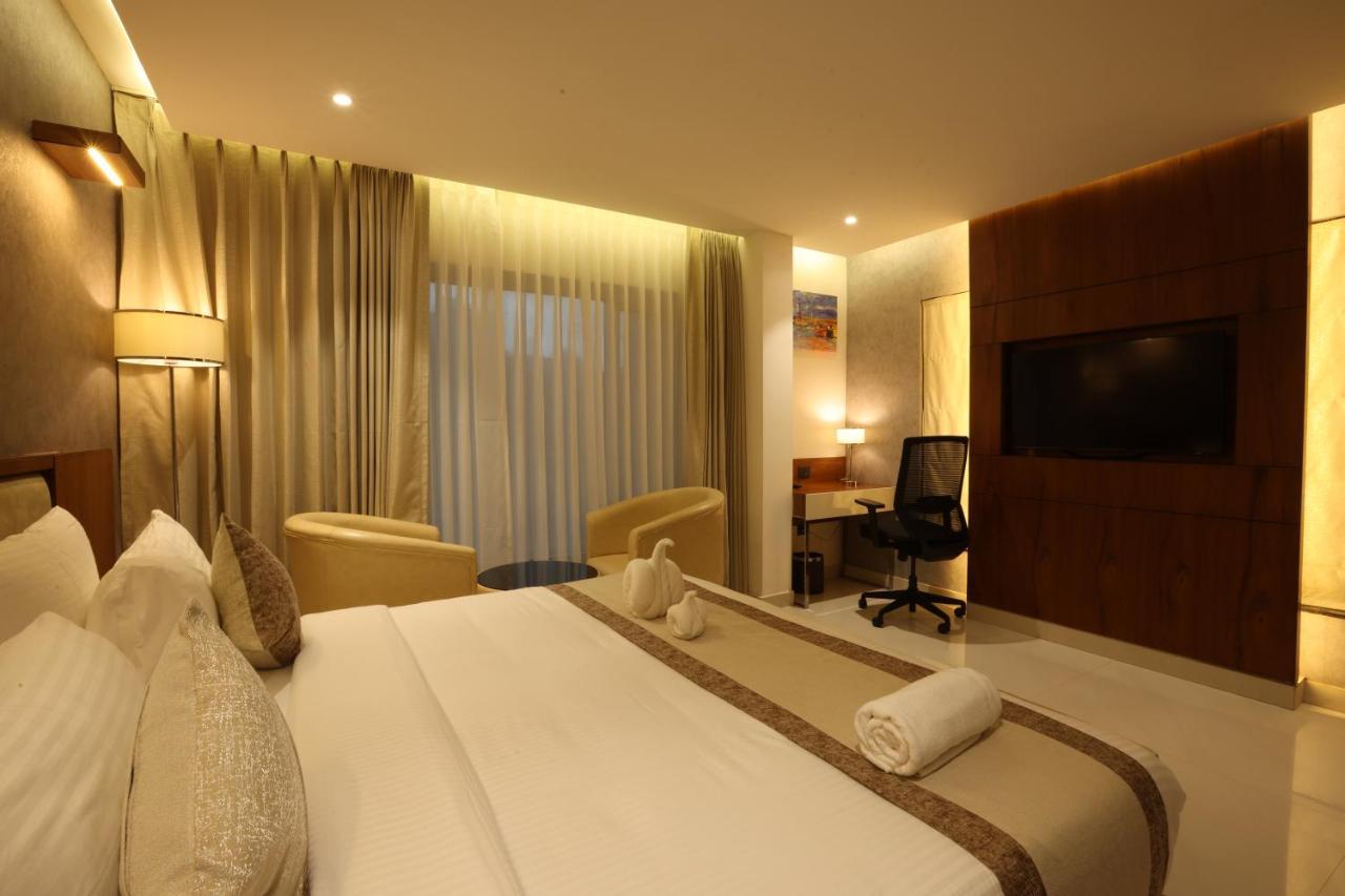Royal Plaza Suites By Rak Rooms, Mangaluru エクステリア 写真