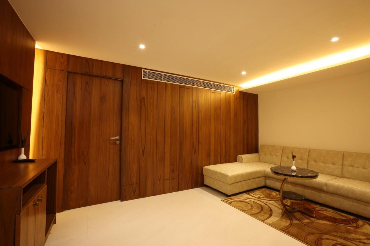 Royal Plaza Suites By Rak Rooms, Mangaluru エクステリア 写真